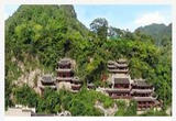 探寻建造在陡峭山崖之上的古建筑群