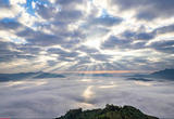 云南西双版纳基诺山：云海日出美若仙境