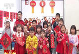 澳门 挂彩灯 逛市场 澳门居民喜迎春节